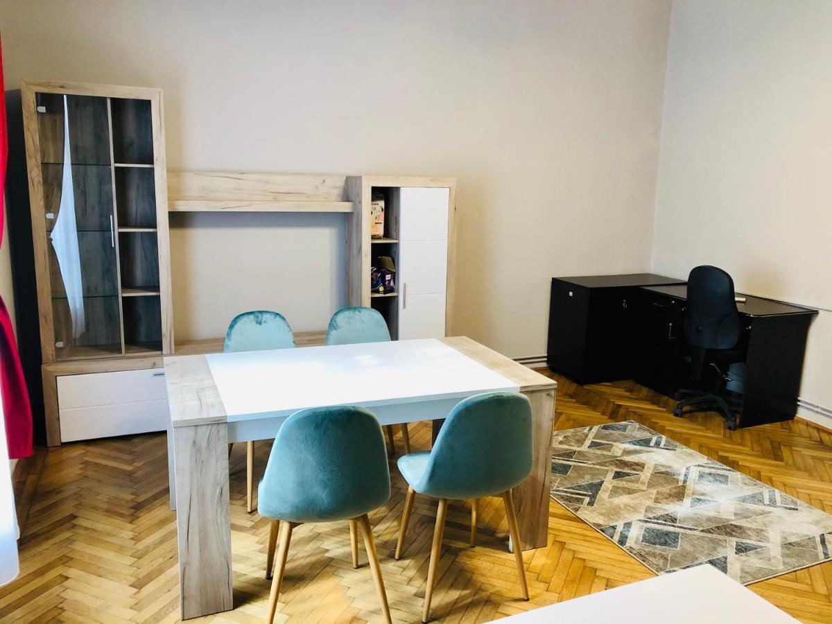 Ultra-Central Apartment Just In Union Squere Timişoara Buitenkant foto