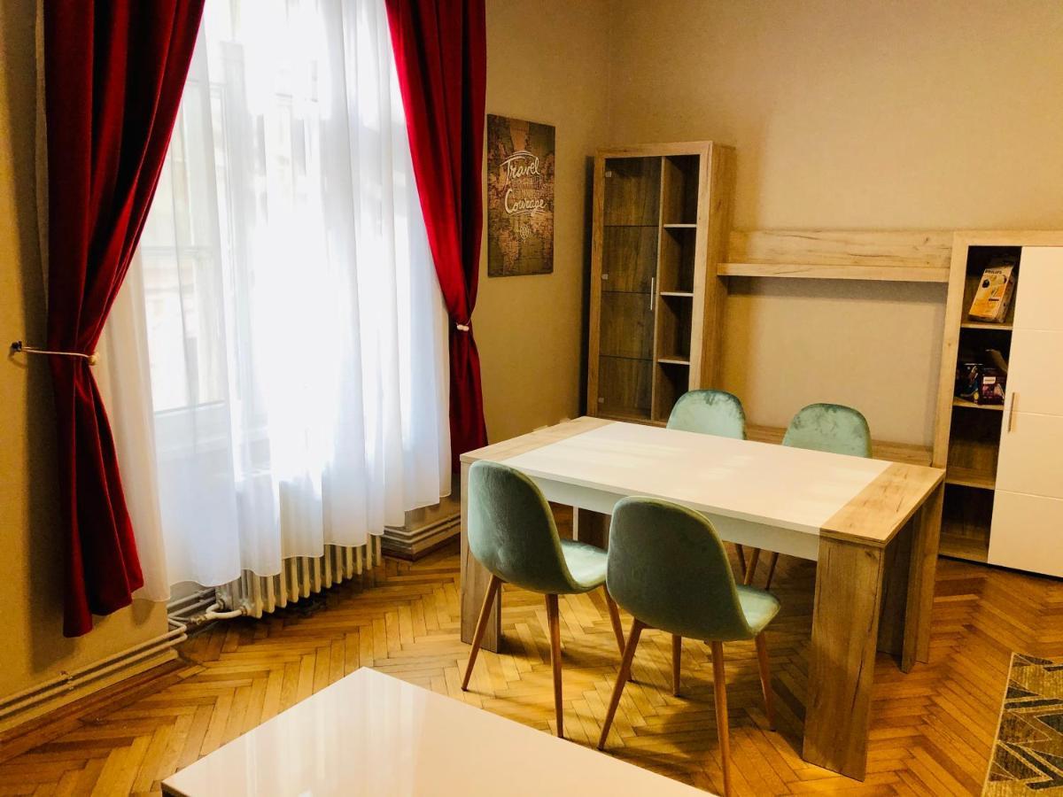 Ultra-Central Apartment Just In Union Squere Timişoara Buitenkant foto
