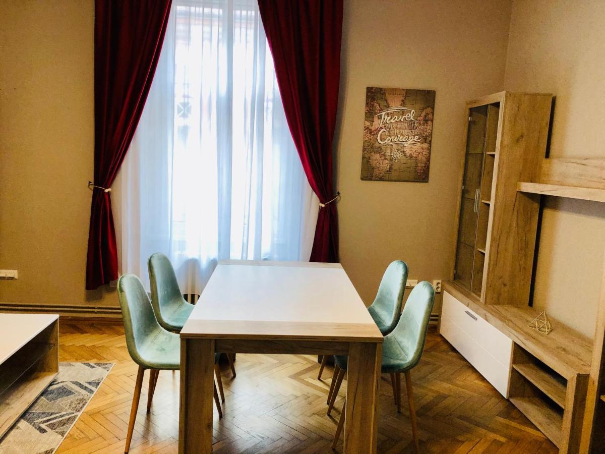 Ultra-Central Apartment Just In Union Squere Timişoara Buitenkant foto